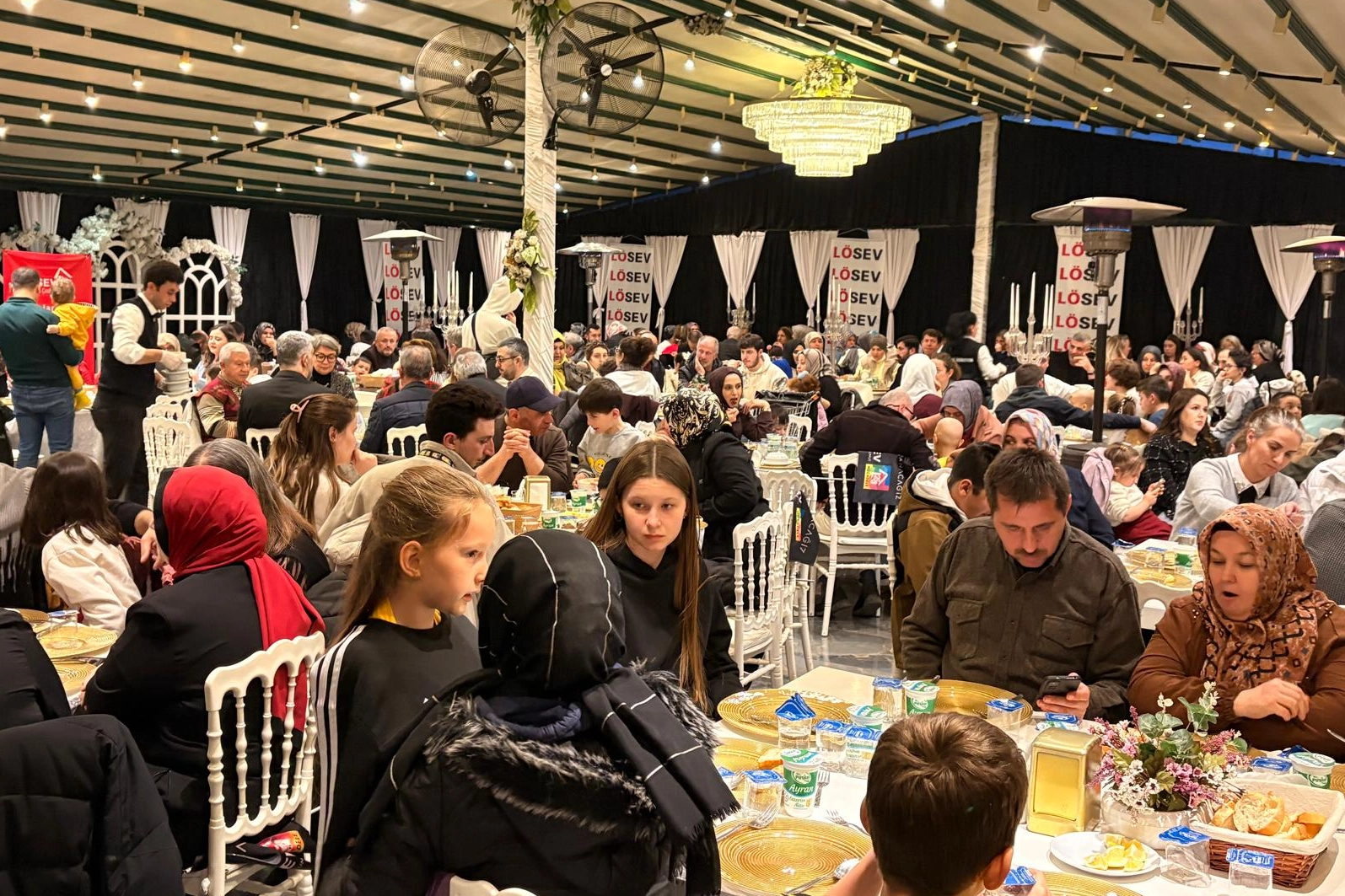 LÖSEV Bursa’da Geleneksel İftar Sofrasıyla Lösemi Hastalarına Umut Oldu