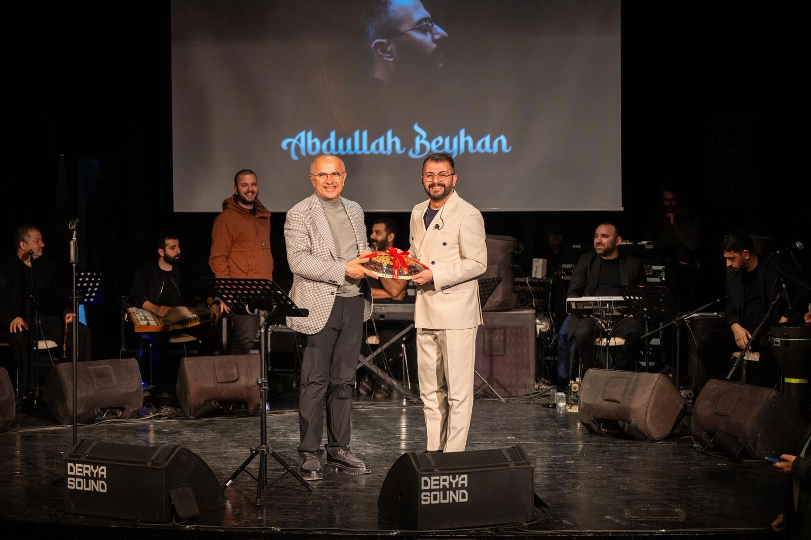 Malatya’da Ramazan Akşamı Gönülleri Buluşturan İlahi Dinletisi: Abdullah Beyhan Sahnedeydi