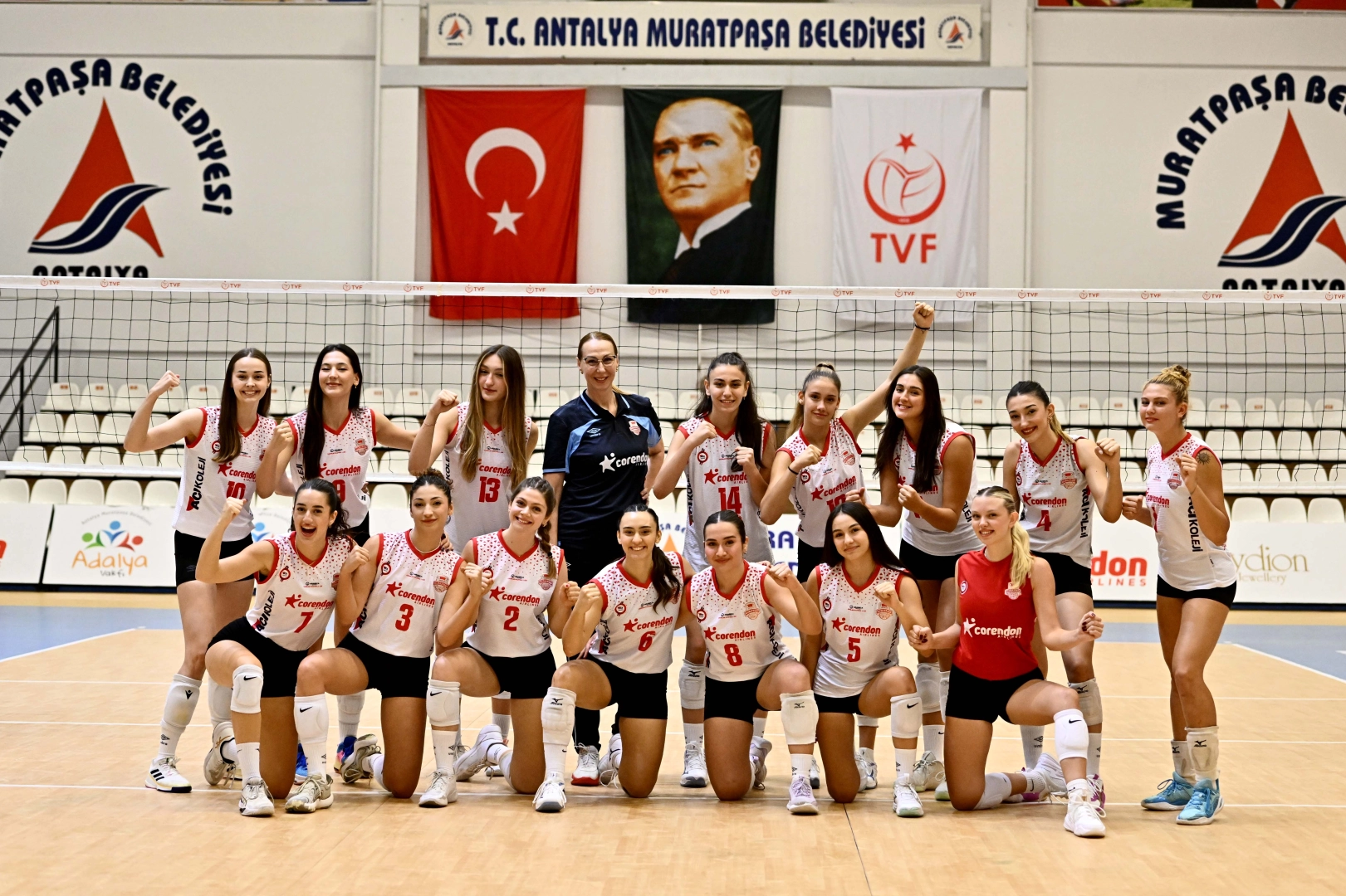 Muratpaşa Belediyesi Sultanları, Diyarbakır Galibiyetiyle 10. Sıradaki Yerini Sağlamlaştırdı