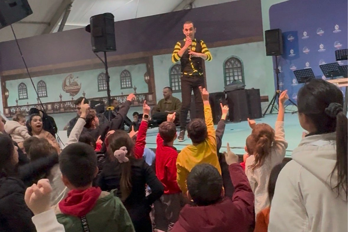 Kocaeli’de Ramazan Çadırı Geleneksel Eğlencelerle Dolup Taşıyor