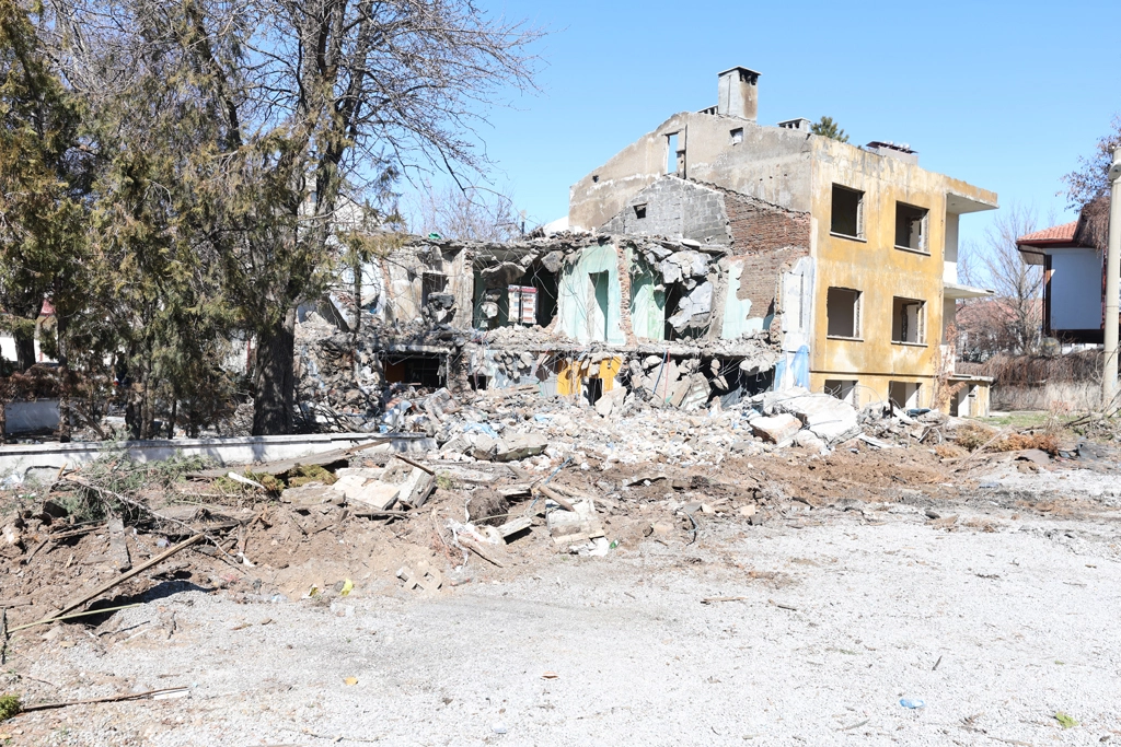 Sivas’ta Otopark Sorununa Nefes Aldıracak Yeni Açık Alan Hizmete Giriyor