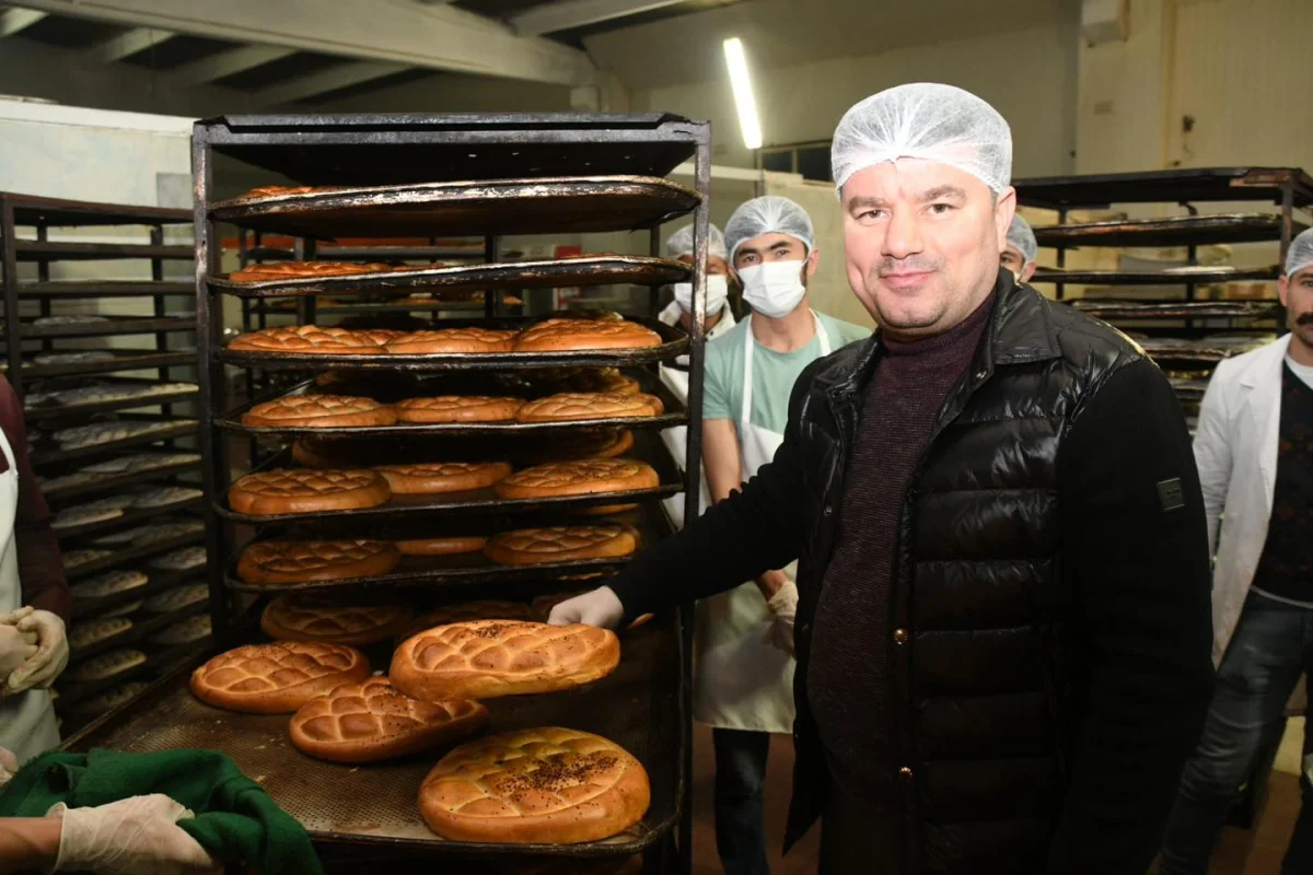 Ramazan Bereketi Aksaray’da: 15 Bin Aileye Tahinli Dağıtımıyla Mutluluk Taşıyan Başkan Dinçer’e Teşekkür