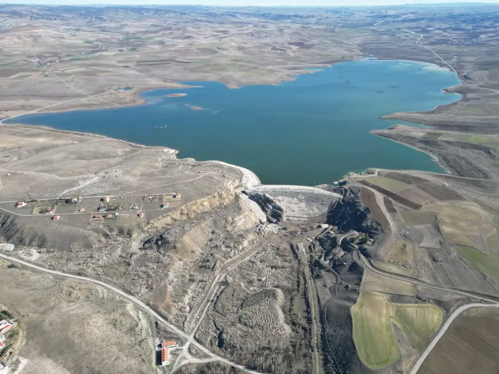 Çorum’da Yağışlar Su Seviyesini Yükseltti: Barajlar Doldu Ama Tehlike Sürüyor