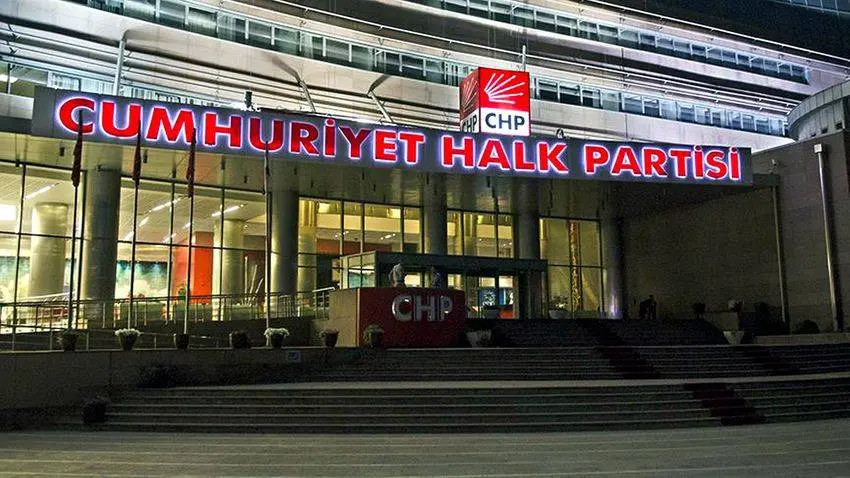 CHP Kurultay Davası Ertelendi: İmamoğlu ve Diğer 11 Sanık 6 Mayıs’a Kadar Bekleyecek