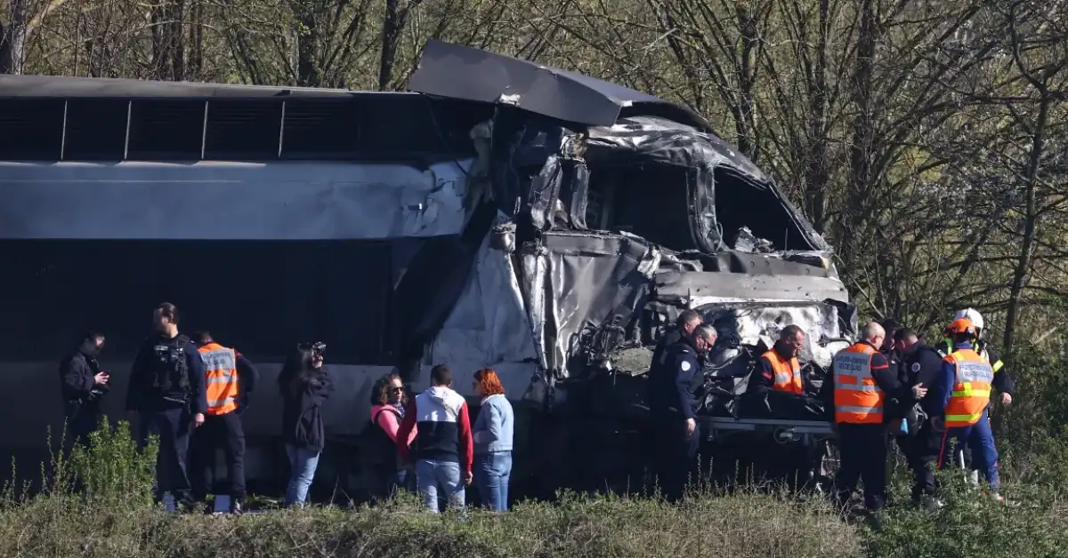 Fransa’da Yüksek Hızlı Tren Faciası: Makinist Hayatını Kaybetti, 13 Yaralı