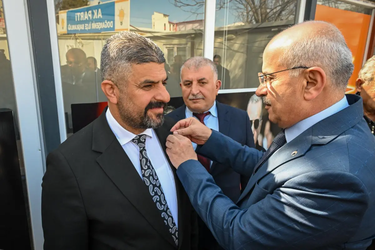 Malatya’da Eski CHP’li Günaydın AK Parti’ye Geçti: “Yanınızdayım” Dedi