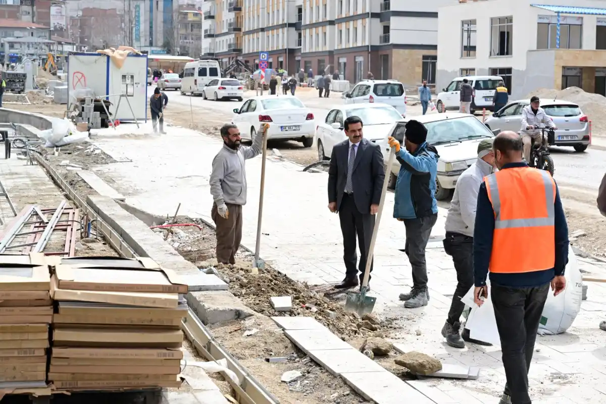 Akpınar Çarşısı Yeniden Doğuyor: Esnaf İçin Kapsamlı Temizlik ve Düzenleme Çalışmaları Tamamlanıyor