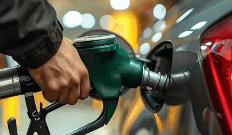 Akaryakıt Piyasasında Yeni Dönem: İndirimler Sona Erdi, Fiyatlar Tekrar Yükseldi