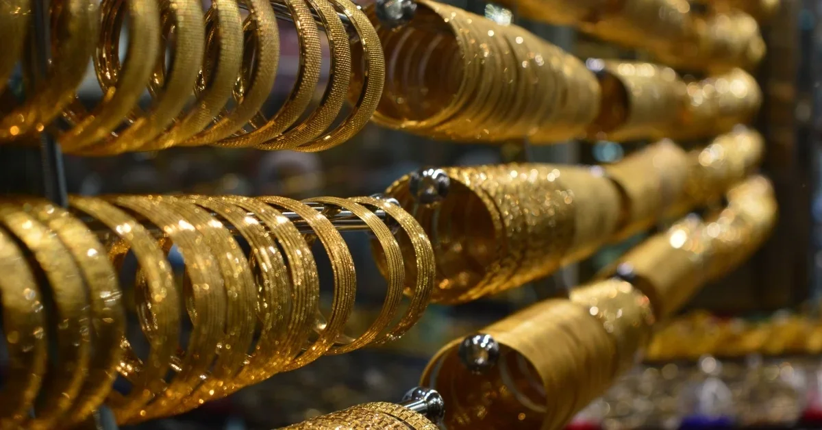 Altın Fiyatları Yeni Güne Düşüşle Başladı: Ons Altın 4816 Dolar