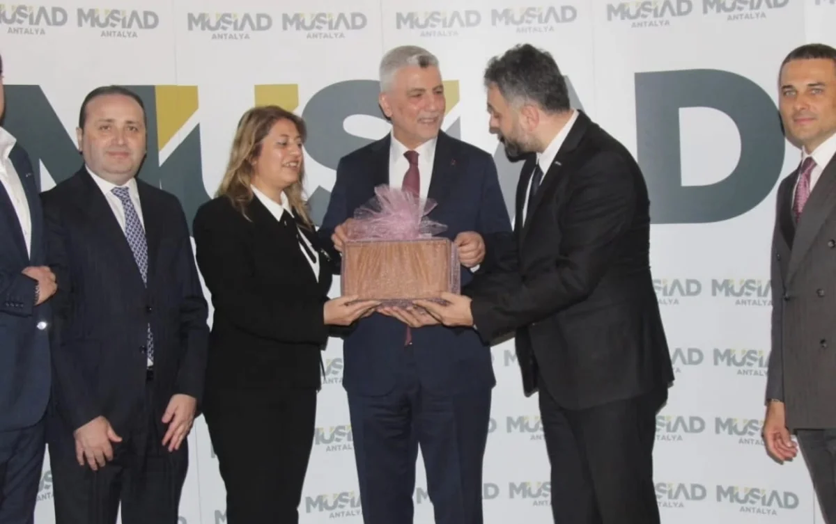 Ticaret Bakanı Bolat’tan Antalya’da Önemli Mesajlar: MÜSİAD Isparta’dan Üretim ve İhracat Vurgusu