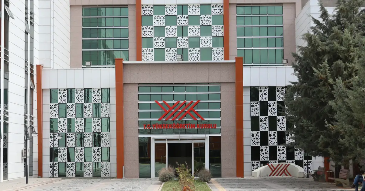 YÖK Üstün Başarı Ödülleri Başvuruları Başladı: Akademik Başarıyı Taçlandırma Fırsatı