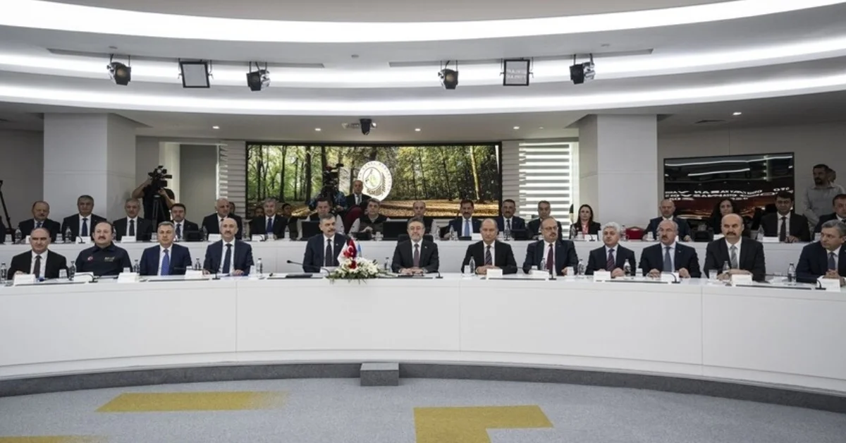 Orman Yangınları Masaya Yatırıldı: Valiler Ankara’da Toplandı, Önleyici Tedbirler ve Kapasite Artışı Vurgulandı