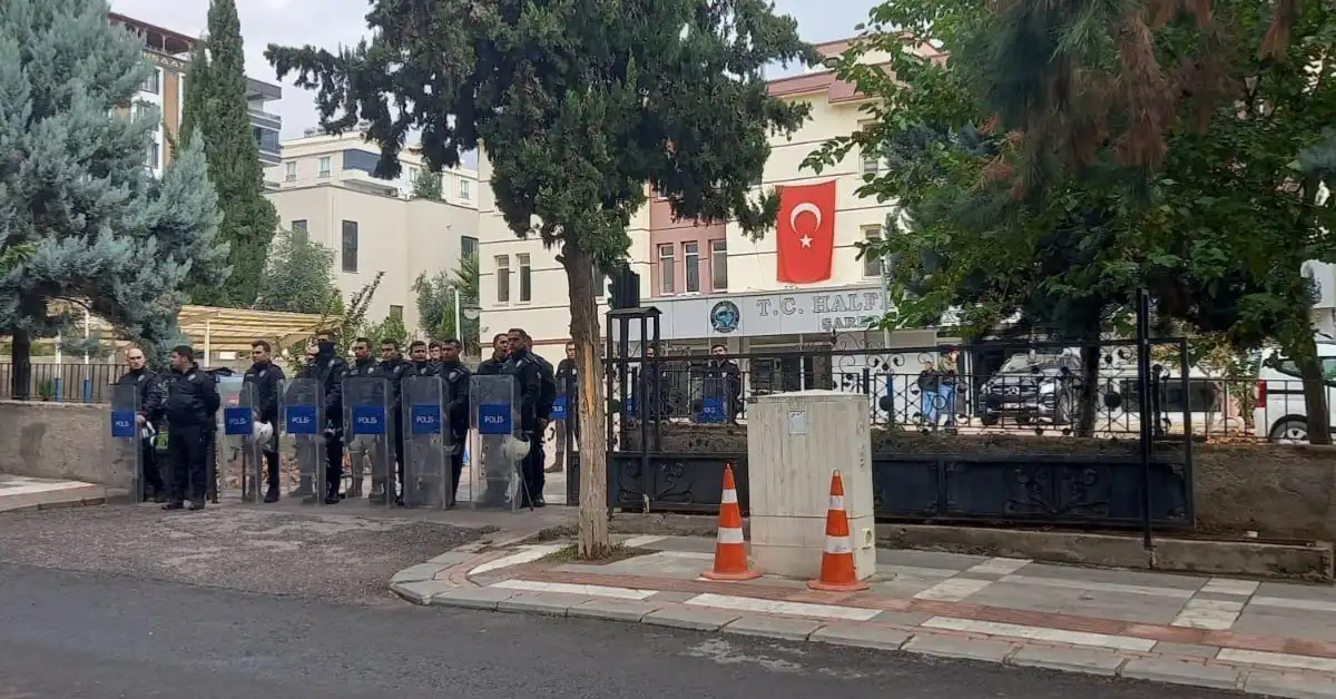 Halfeti Belediyesi’nde Büyük Operasyon: Eski Başkan ve 28 Kişi Tutuklandı