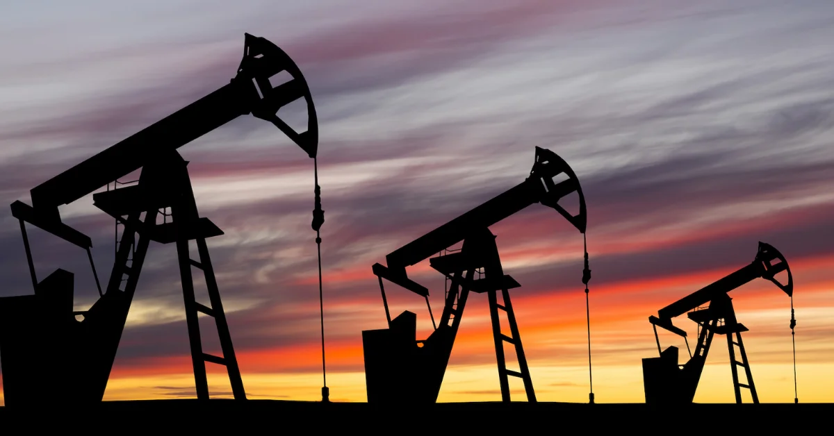 Küresel Petrol Fiyatları Yeniden Zirvede: Brent Petrol 103,60 Doları Aştı