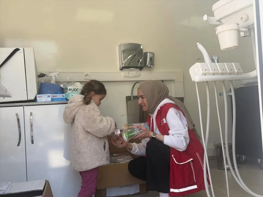 Mobil Diş Kliniği Kuruçay Mahallesi’nde Sağlık ve Çevreye Dokundu