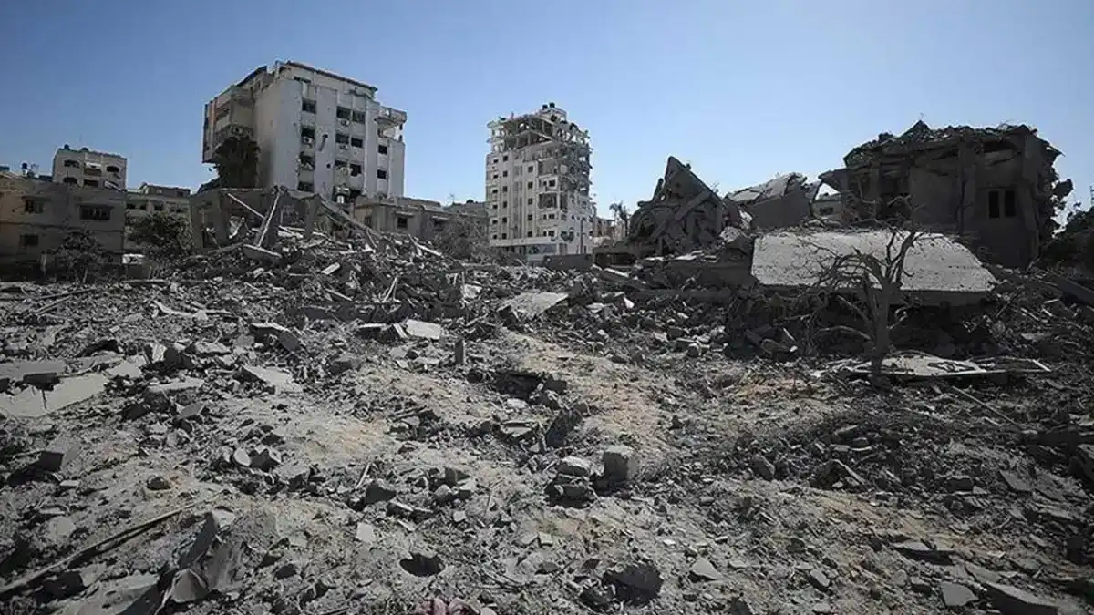 Gazze’de İsrail Saldırıları Yoğunlaşıyor: Can Kaybı 72 Bin 610’a Yükseldi