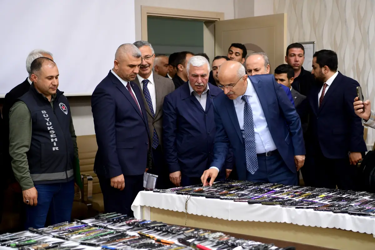 MAŞTİ’de Bir Yılda Şok Baskın: Binlerce Silah ve Suç Aleti Ele Geçirildi