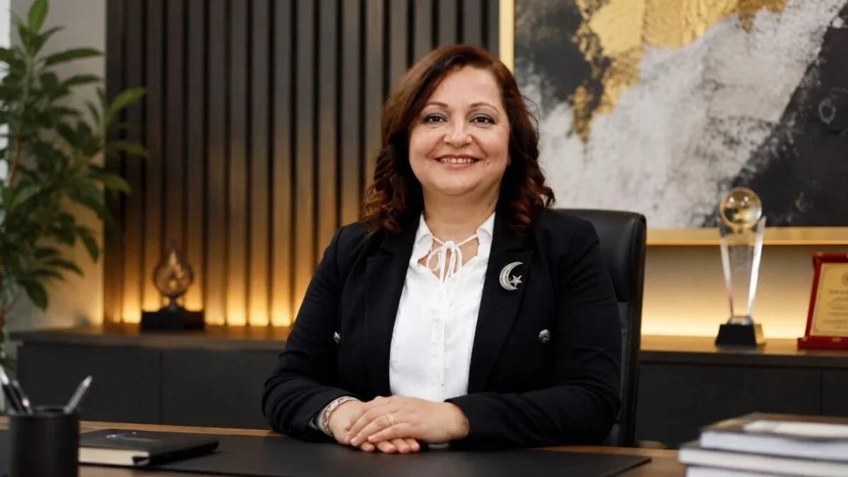 CHP’de Burcu Köksal Krizi: AKP’ye Geçiş İddiaları Üzerine Kesin İhraç Talebiyle Disiplin Süreci Başlatıldı