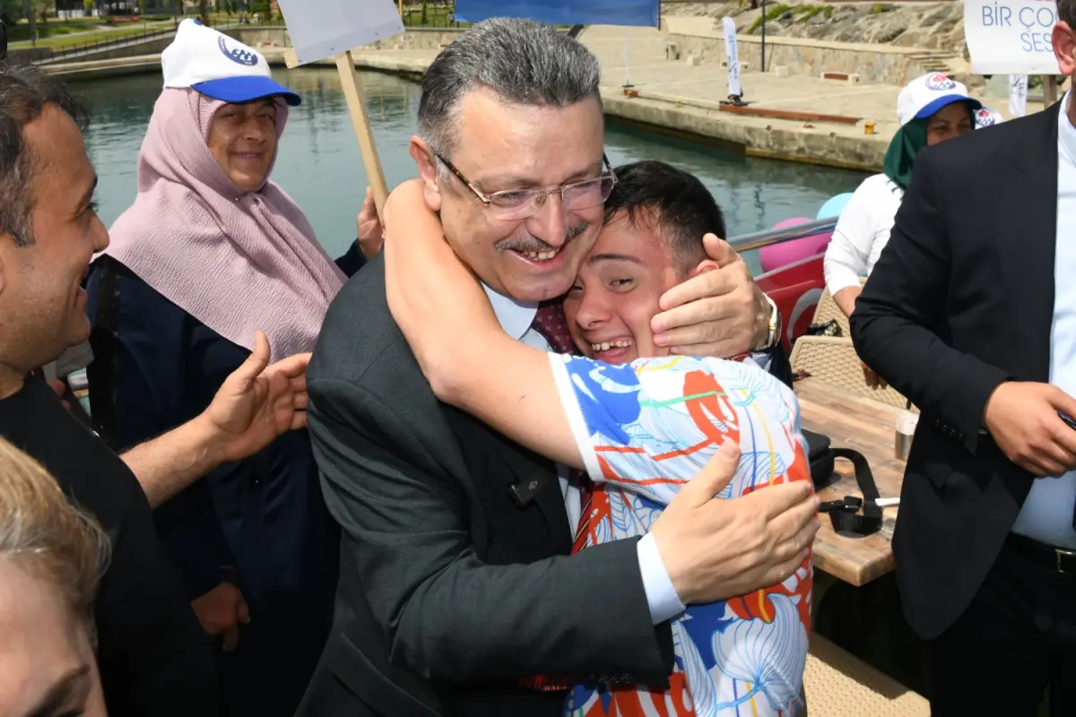 Trabzon’da “Yaşamın İçindeyiz Hep Birlikte” Şenliği: Engelleri Kaldıran Etkinlik