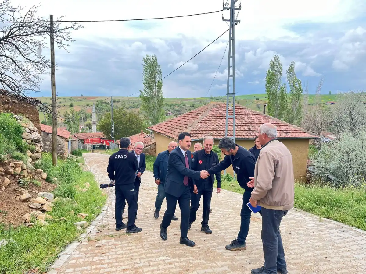 Kırıkkale’de Heyelan Sonrası Durum: Kaymakamlık Sahada, Vatandaşlarla Buluşma