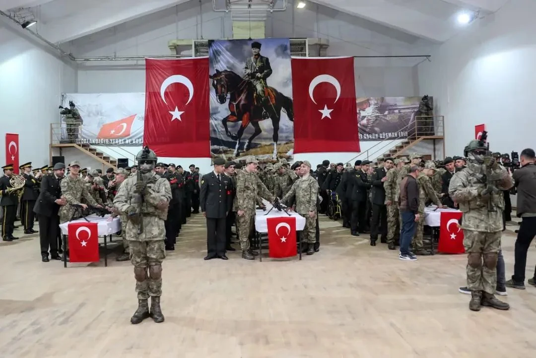 Erzurum’da Temsili Askerlik Töreni: Engelleri Aşan Vatan Sevgisi ve Duygu Dolu Anlar