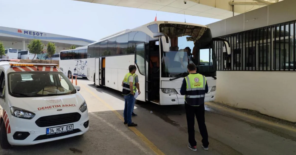Kurban Bayramı’nda Otobüs Yolcuları Dikkat: Fahiş Bilet Fiyatları ve Korsan Taşımacılığa Sıkı Denetim