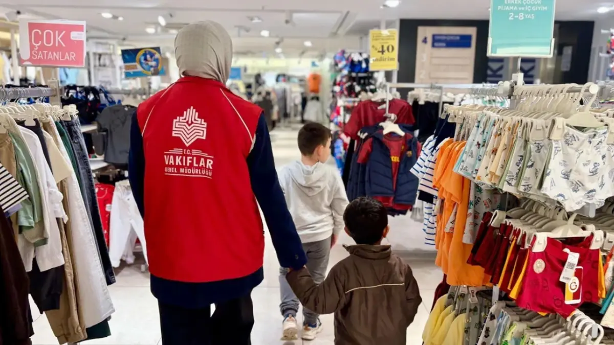 Ankara Vakıflarından 5 İlde 1500 Çocuğa Bayram Sevinci: Hediye Kartlarıyla Yüzler Güldü
