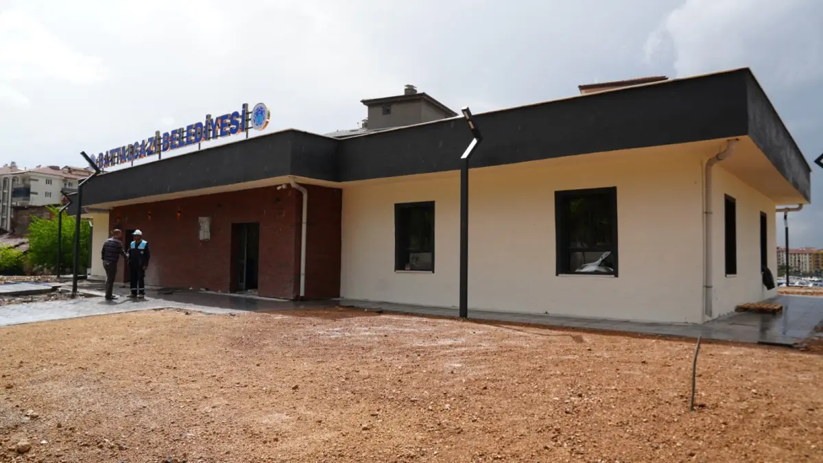 Battalgazi’de Selçuklu Mahallesi Taziye Evi İnşaatı Sona Yaklaşıyor