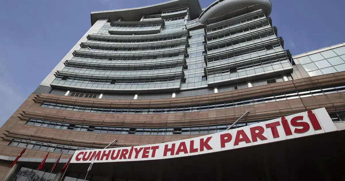 CHP’de Kurultay Krizi Derinleşiyor: Tedbir Kararına İtiraz Reddedildi, Kılıçdaroğlu Görevine Devam Ediyor