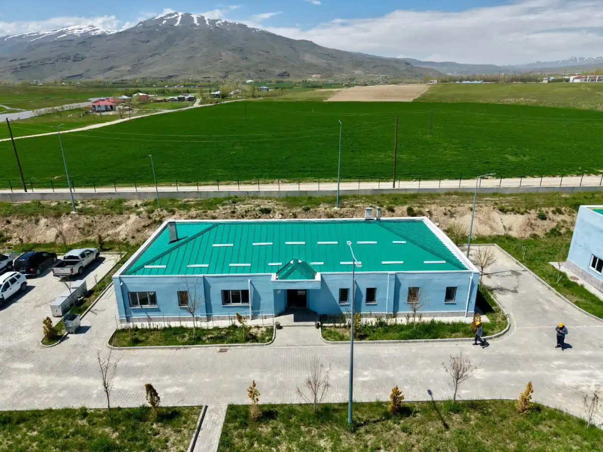 Van Gölü’nü Koruma Hamlesi: Muradiye’de 98 Milyon TL’lik İleri Biyolojik Atıksu Arıtma Tesisi Hizmete Girdi