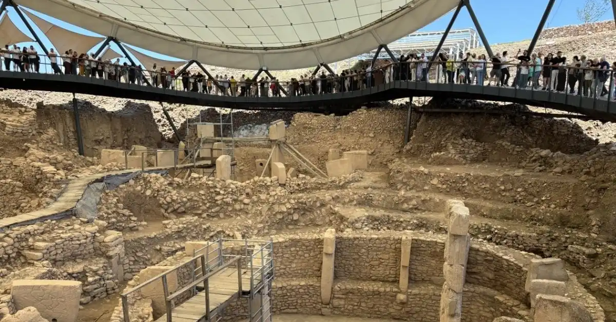 Bayram Tatilinde UNESCO Mirası Göbeklitepe Ziyaretçi Akınına Uğradı: İnsanlık Tarihine Yolculuk
