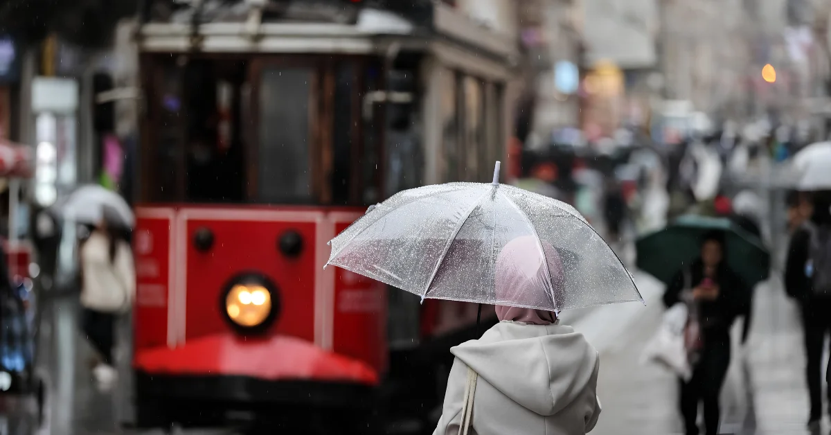 Meteoroloji’den Yeni Haftaya Sağanak Yağış Uyarısı: İç ve Kuzey Kesimler Dikkat!