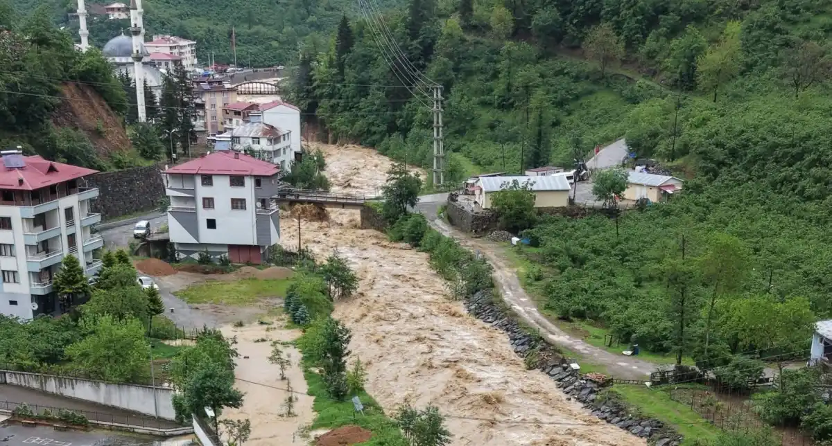 Giresun’da Sellerin Ardından 16 Konut Boşaltılıyor: Riskli Yapılar Tahliye Edildi