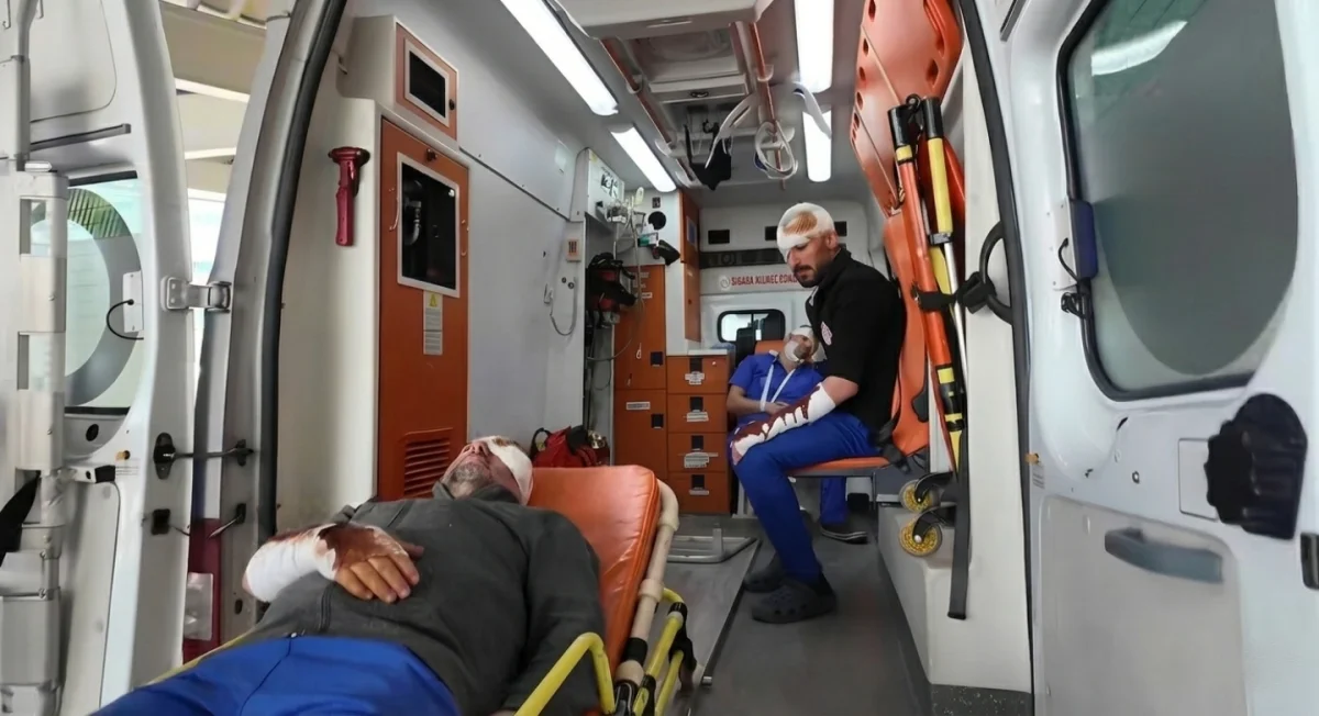 Erzurum Şehir Hastanesi’nde Nefes Kesen Kırmızı Kod Tatbikatı: Deprem ve Yangın Senaryoları Gerçeği Aratmadı