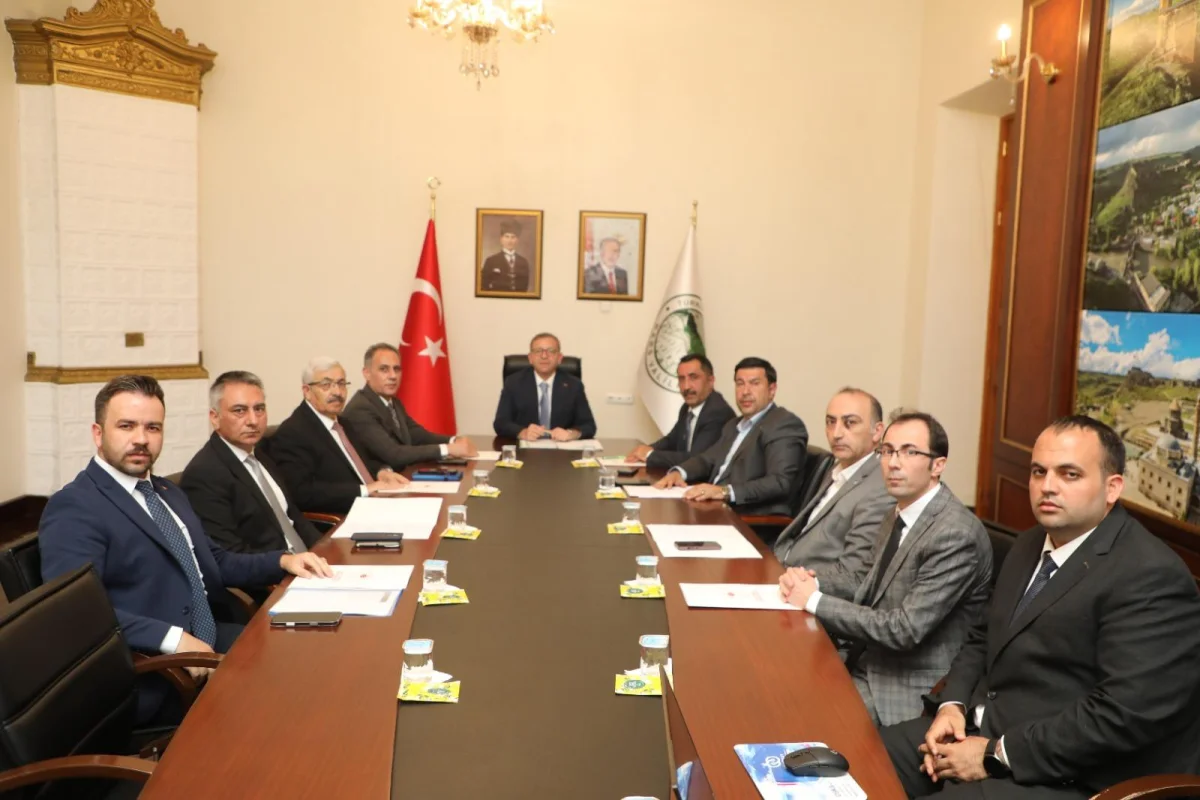 Kars’ın Toprak Varlığı Gelecek Nesiller İçin Masaya Yatırıldı: Tarımsal Potansiyel ve Koruma Stratejileri Değerlendirildi