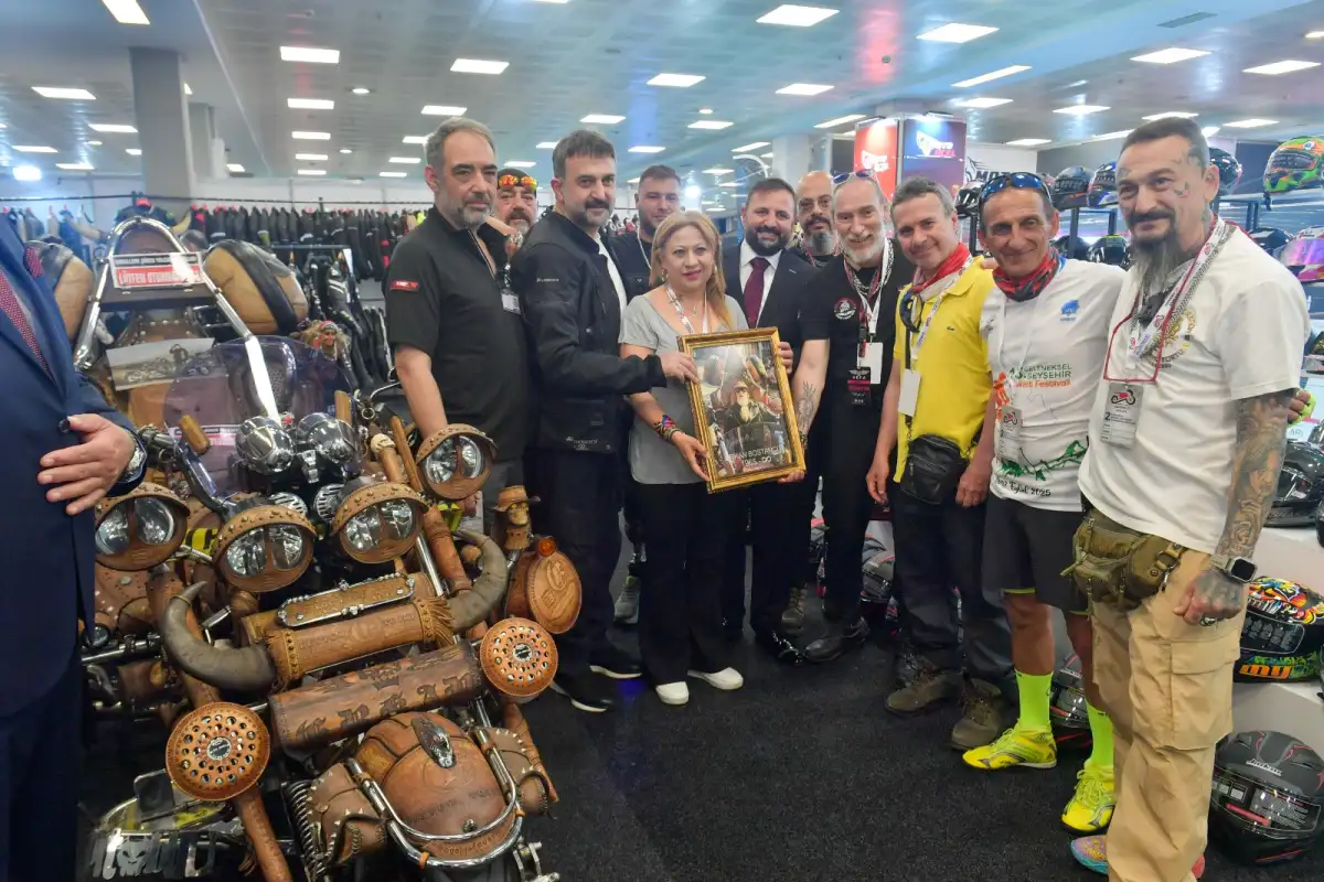 Ankara Kent Konseyi Başkanı Halil İbrahim Yılmaz, Motobıex’26 Fuarı’nı Ziyaret Etti