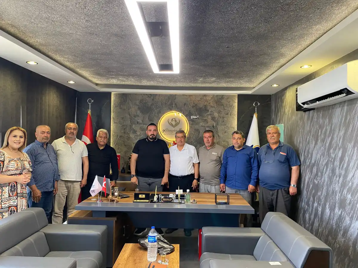 Emeklilerin Sesi Derneği Kilis’te Sahada: Sendika, Bakım Kurumu ve Millet Bahçesi Kütüphanesine Ziyaret