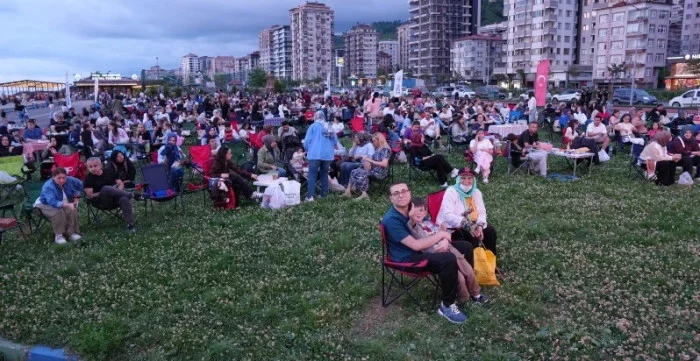 Rize Sahili Yeniden Doğdu: Kentin Yeni Yaşam ve Sosyal Aktivite Merkezi