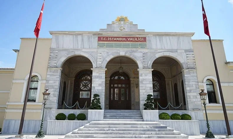 Silivri Belediye Başkanı Bora Balcıoğlu’na Tutuklama Şoku: Rüşvet ve Örgüt Suçlamalarıyla Hâkim Karşısına Çıktı