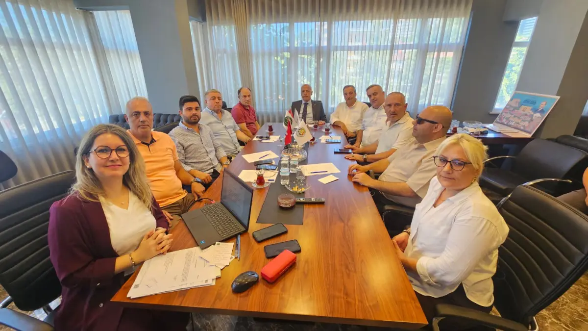 Artvin Ticaret Borsası’ndan Arhavi’ye Ziyaret: Çay Sektörünün Geleceği Masaya Yatırıldı