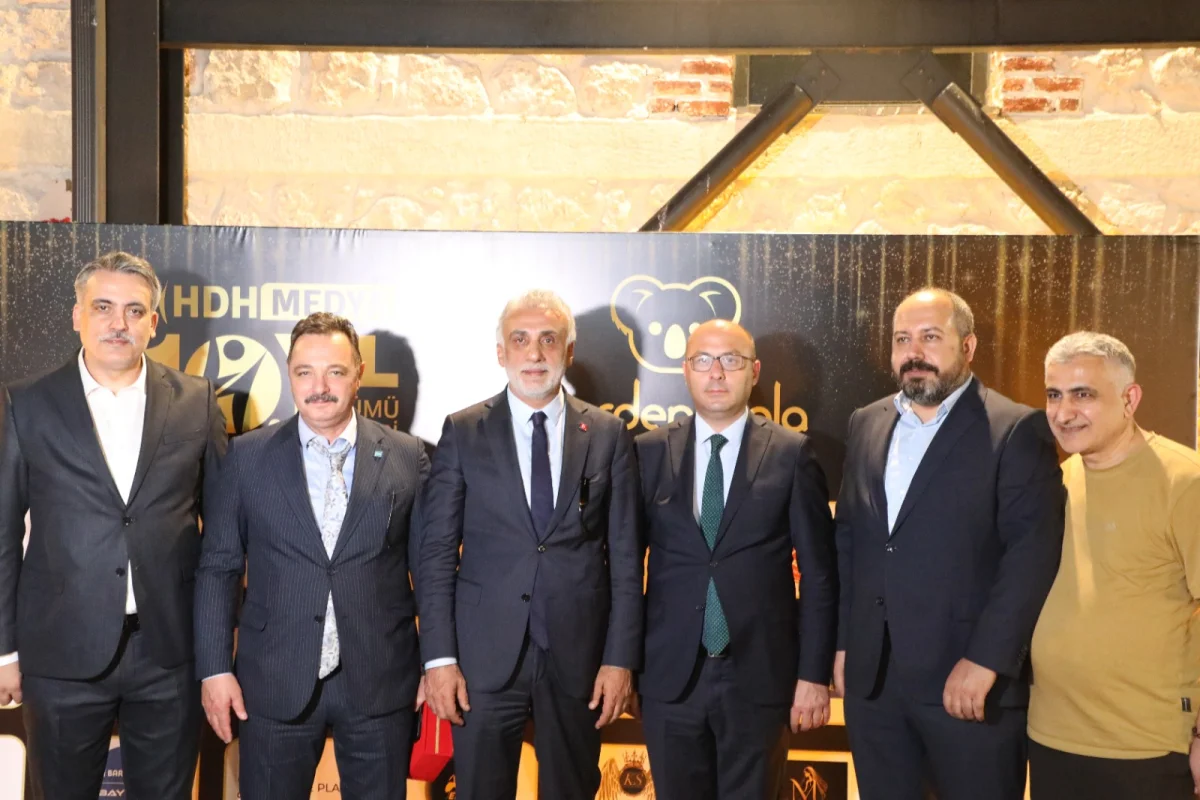 HDH Medya 10. Yıl Gala Gecesi: Başarı Hikayeleri Ödüllerle Taçlandı