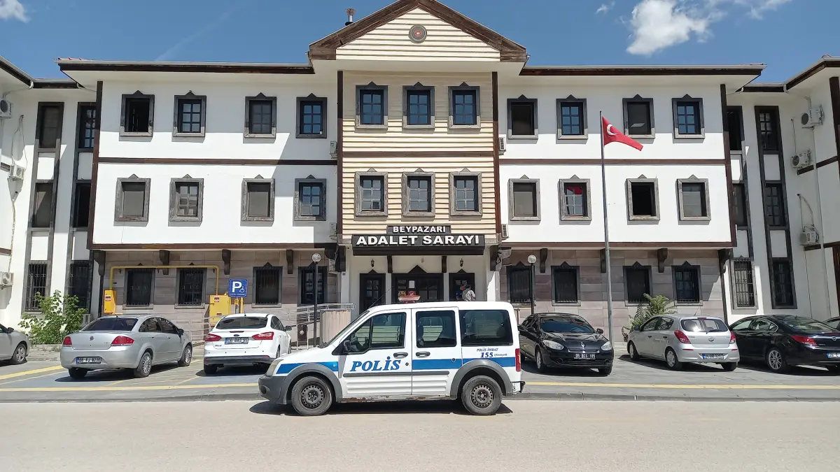 Beypazarı’nda Veda: Hakim ve Savcılar Yeni Görev Yerlerine Uğurlandı