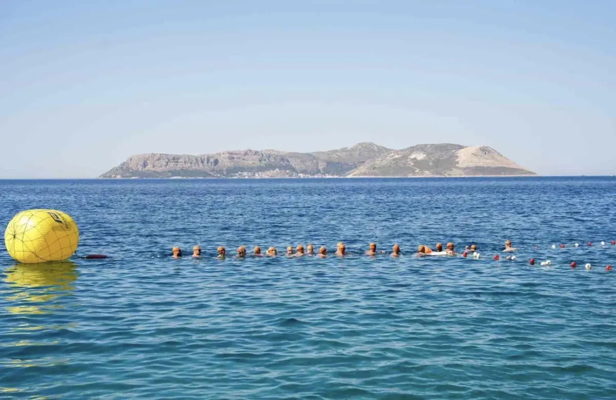 Meis’ten Kaş’a Kıtaları Birleştiren Yüzme Maratonu Tamamlandı: 20. Uluslararası Likya Kaş Festivali Nefes Kesti