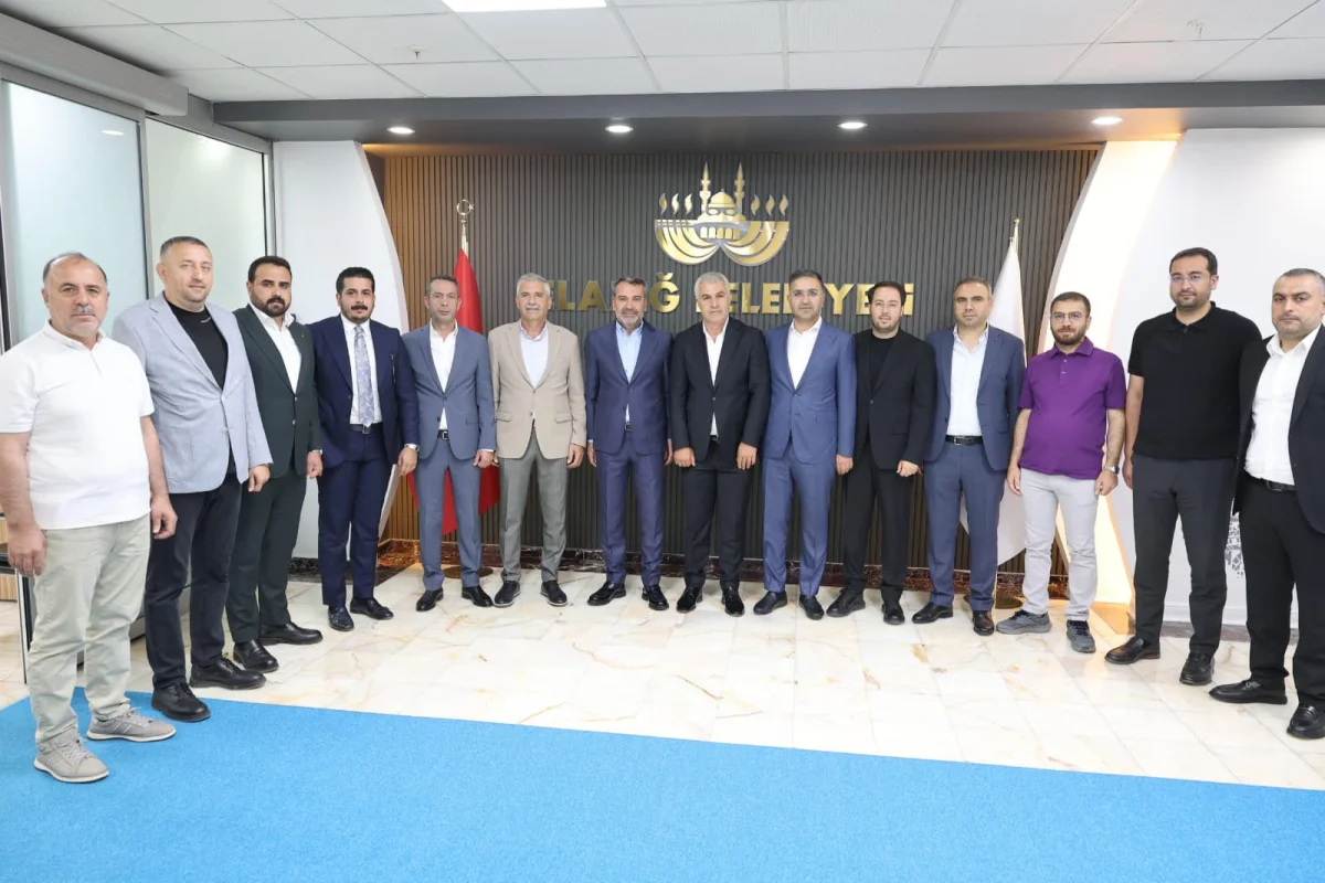Elazığspor Başkanı Toprak ve Yönetimi, Belediye Başkanı Şerifoğulları’nı Ziyaret Etti: Yeni Sezon Hedefleri ve Şehir İşbirliği Masaya Yatırıldı