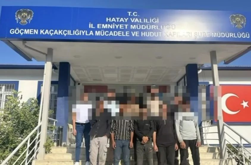 Hatay’da Düzensiz Göçmen Operasyonu: 9 Kişi Yakalandı, 1 Organizatör Tutuklandı