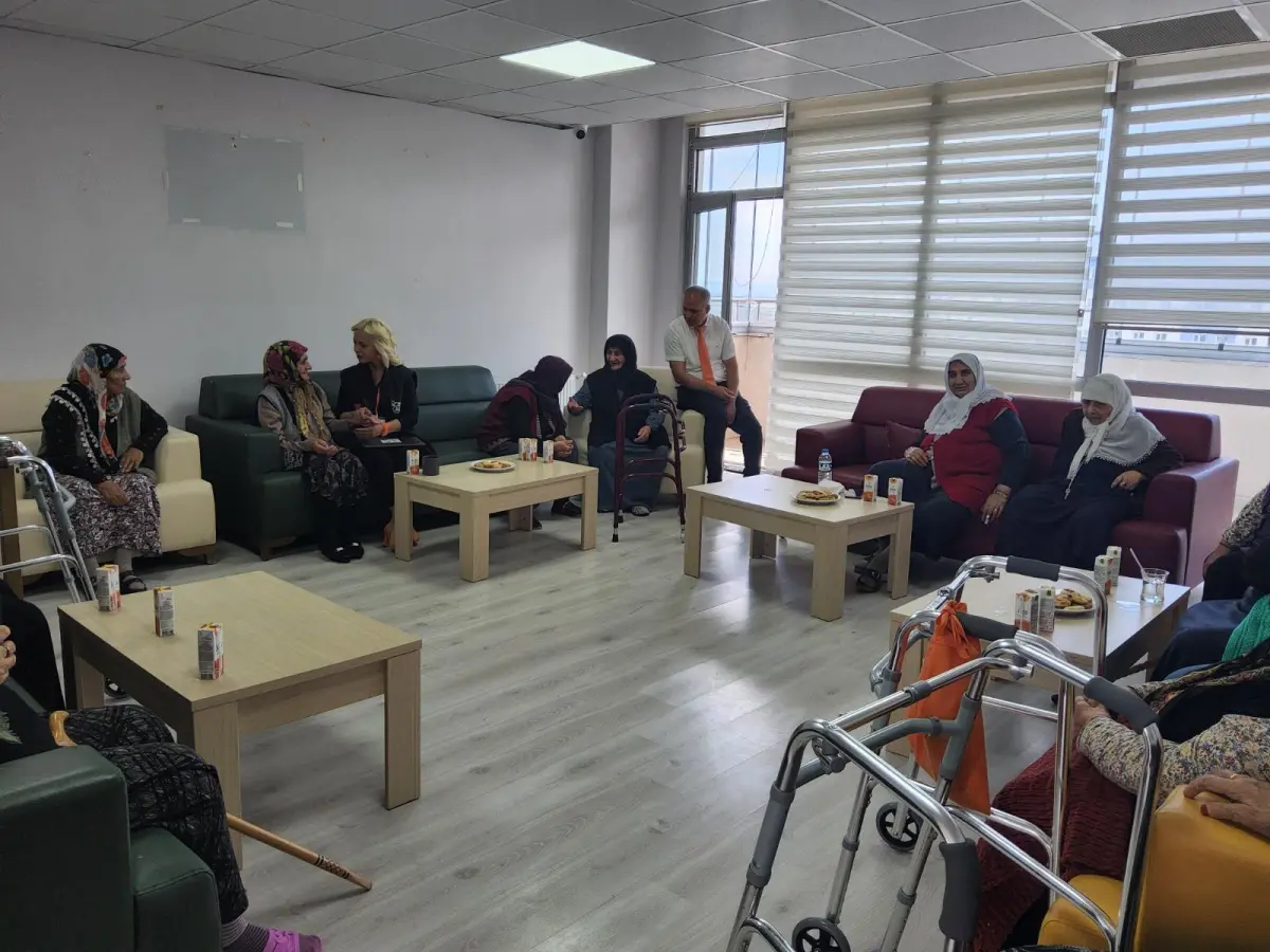Kars Açık Kapı’dan Huzurevi Sakinlerine Sıcak Ziyaret: Yaşlıların Talep ve Görüşleri Dinlendi