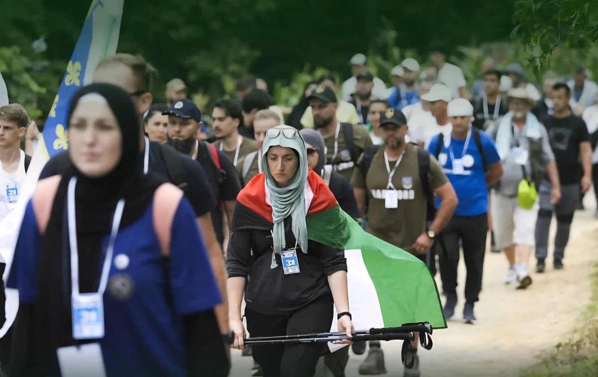 Srebrenitsa Soykırımı Kurbanları Anısına: Bosna’da Geleneksel ‘Barış Yürüyüşü’ Başladı
