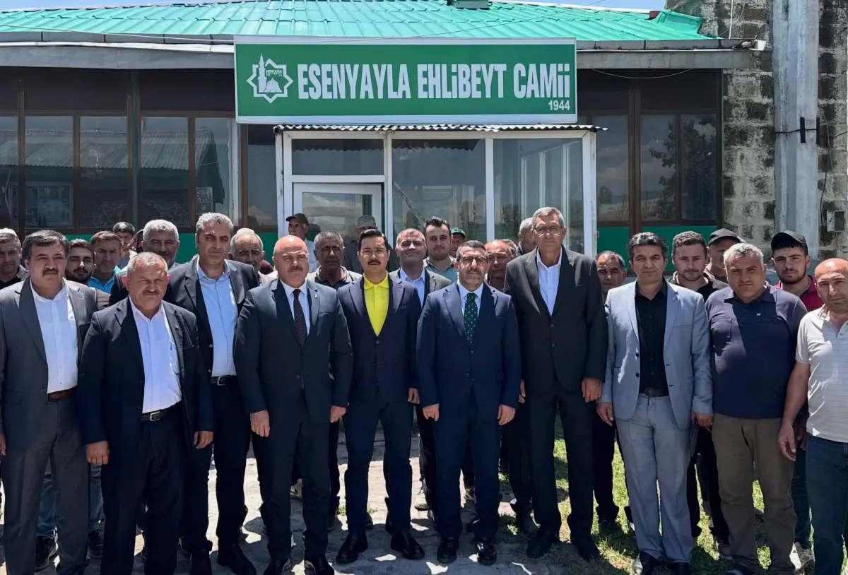 Milletvekili Adem Çalkın Akyaka Esenyayla Köyü’nde Vatandaşlarla Buluştu: Talepler Dinlendi, Yatırımlar Değerlendirildi