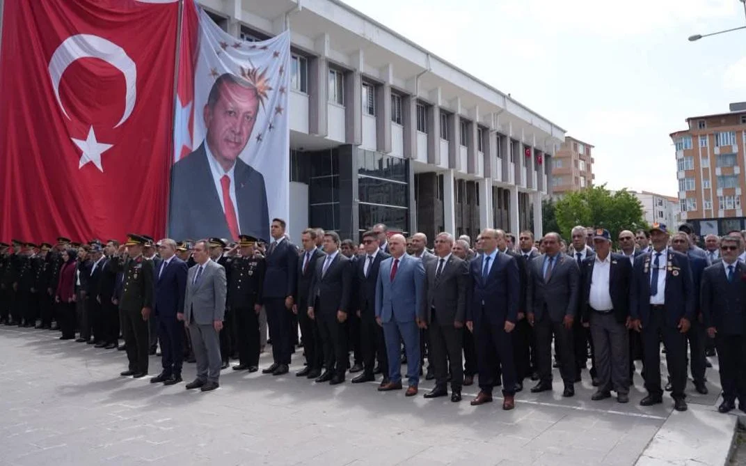 Kars’ta 15 Temmuz Coşkusu: Demokrasi ve Milli Birlik Günü Anma Programları Başladı