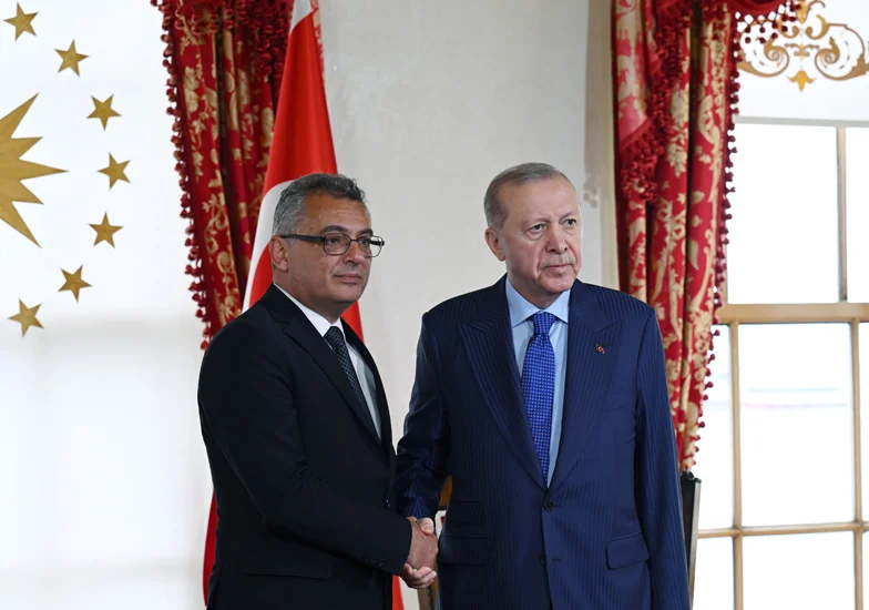 Cumhurbaşkanı Erdoğan’dan KKTC Cumhurbaşkanı Erhürman’a Geçmiş Olsun Telefonu